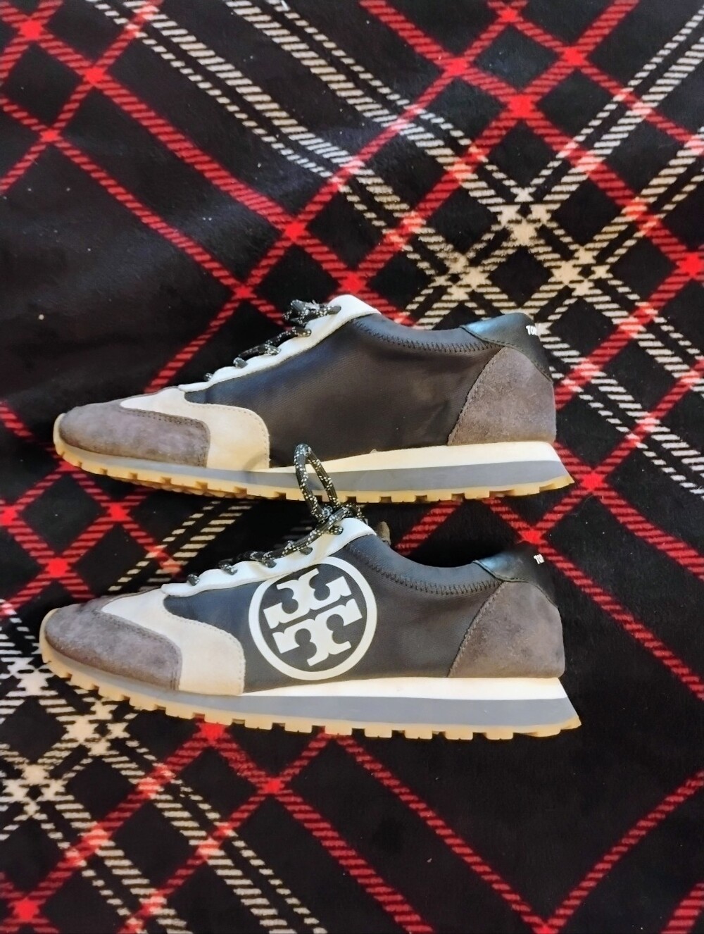 Women's Black And Gray Tory Burch Sneakers U.S. Size 9